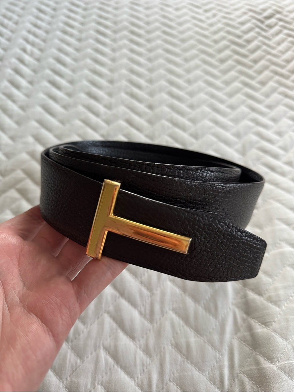 Tom Ford Signature T Buckle Grain Leather Belt Reversible Black Brown, Size 95